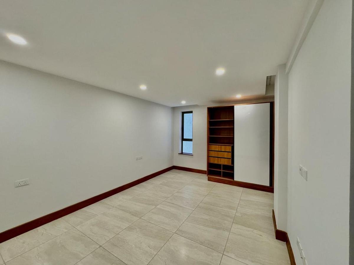 3 Bed Apartment with En Suite in Rhapta Road - 11