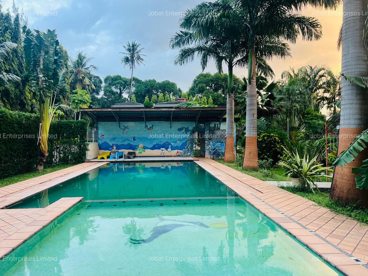 Serviced 2 Bed Apartment with En Suite at Malindi Road - 13