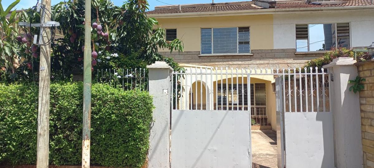 3 Bed Townhouse with En Suite at Lenana Road - 12