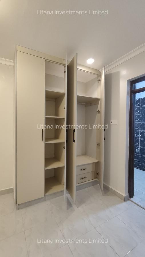 3 Bed House with En Suite in Kamakis - 13