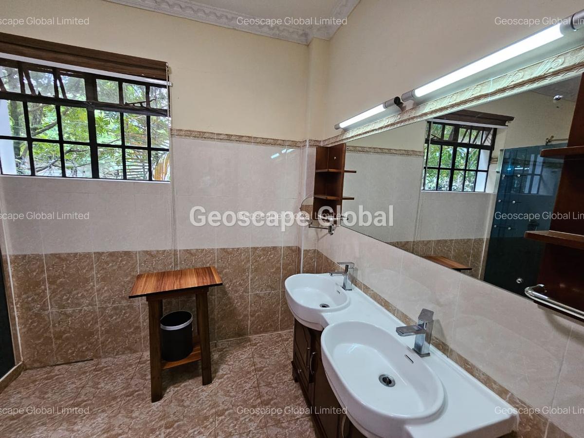 2 Bed House with En Suite in Nyari - 7