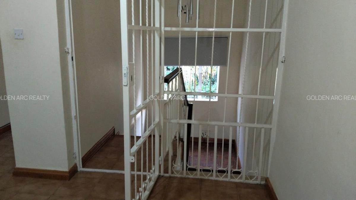6 Bed Townhouse with En Suite in Karen - 11
