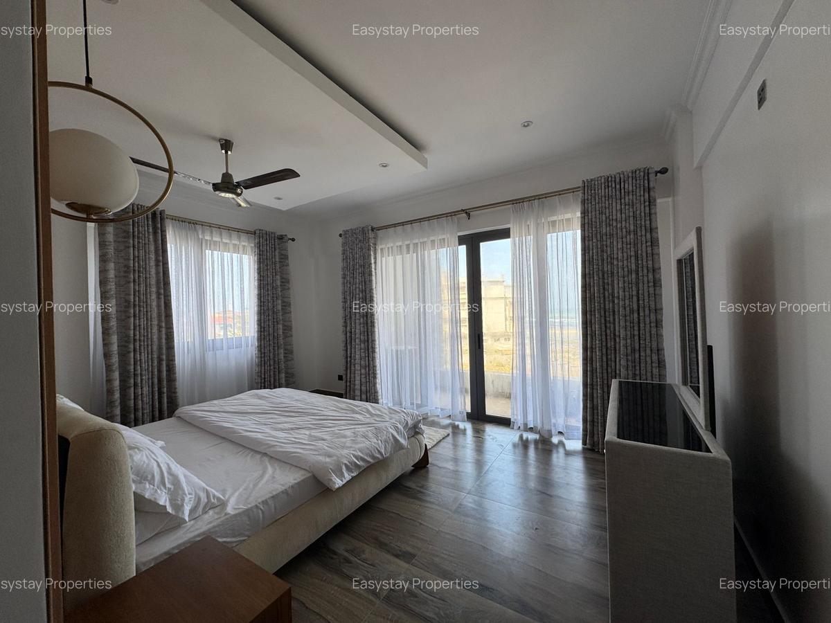 2 Bed Apartment with Swimming Pool in Nyali Area - 20