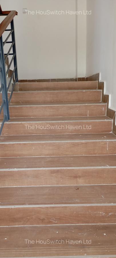 4 Bed Townhouse with En Suite at Off Isaac Gathanju Rd - 17