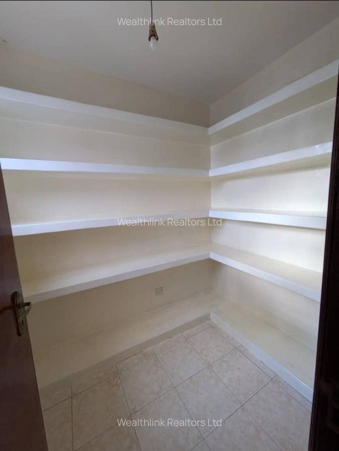 4 Bed Townhouse with En Suite at Spring Valley - 8