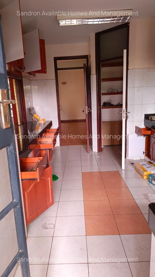 3 Bed Apartment with En Suite in Kileleshwa - 10