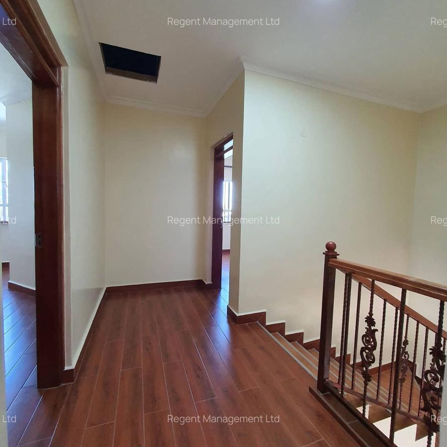 4 Bed House with En Suite at Five Star Road - 14