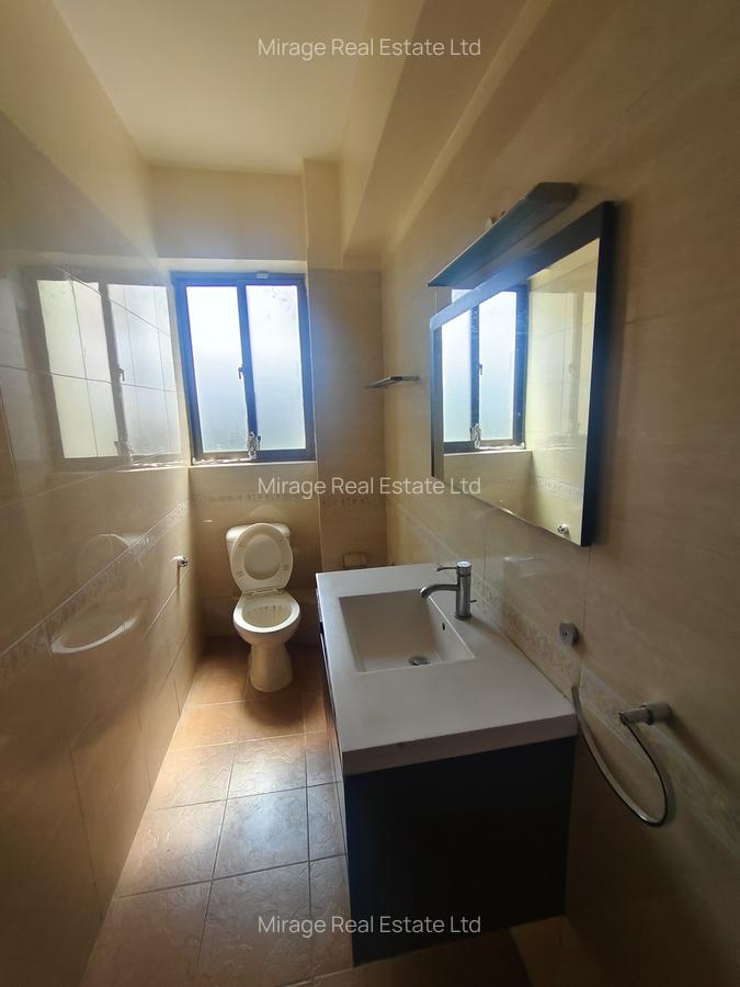 4 Bed Apartment with En Suite in Lavington - 15