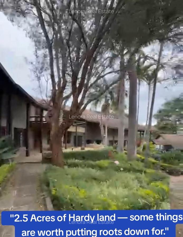 5 Bed House with En Suite in Karen - 5