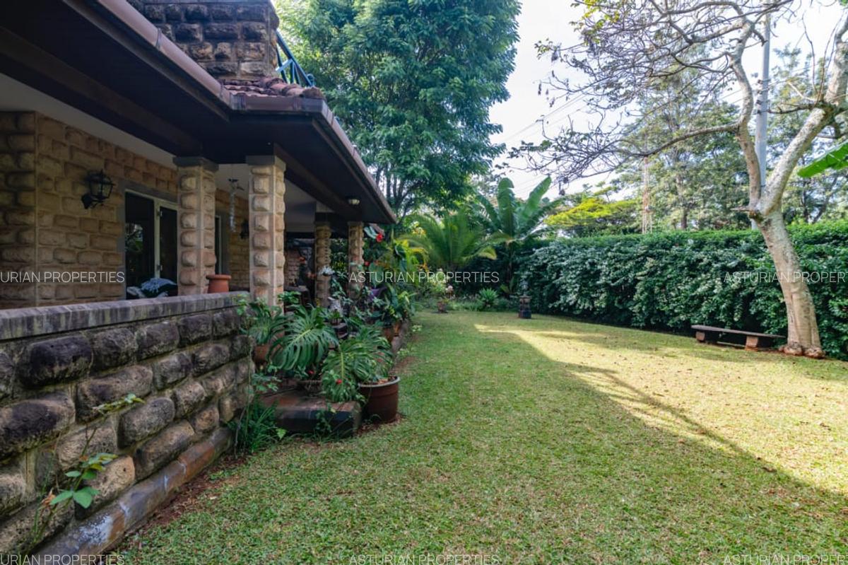 3 Bed Townhouse with En Suite in Windsor - 1