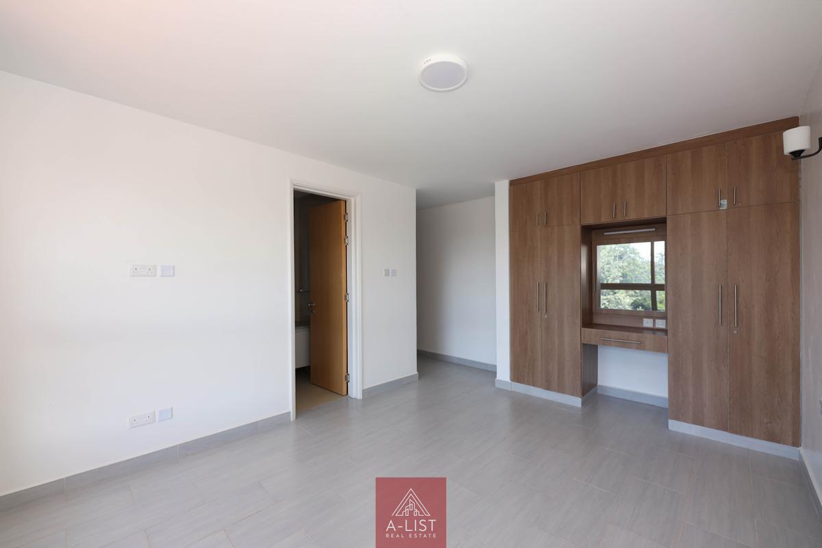 3 Bed Apartment with En Suite at Muthangari Road - 10