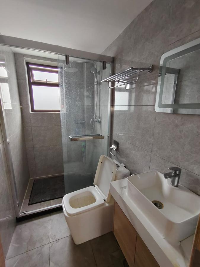 2 Bed Apartment with Gym at Riverside Drive - 13