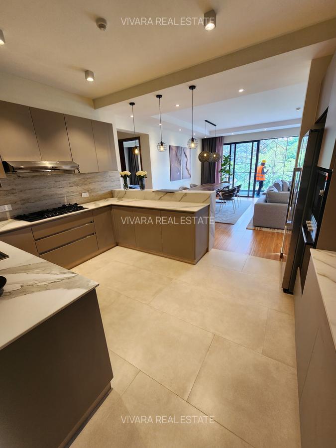 1 Bed Apartment with Swimming Pool in Riverside - 1