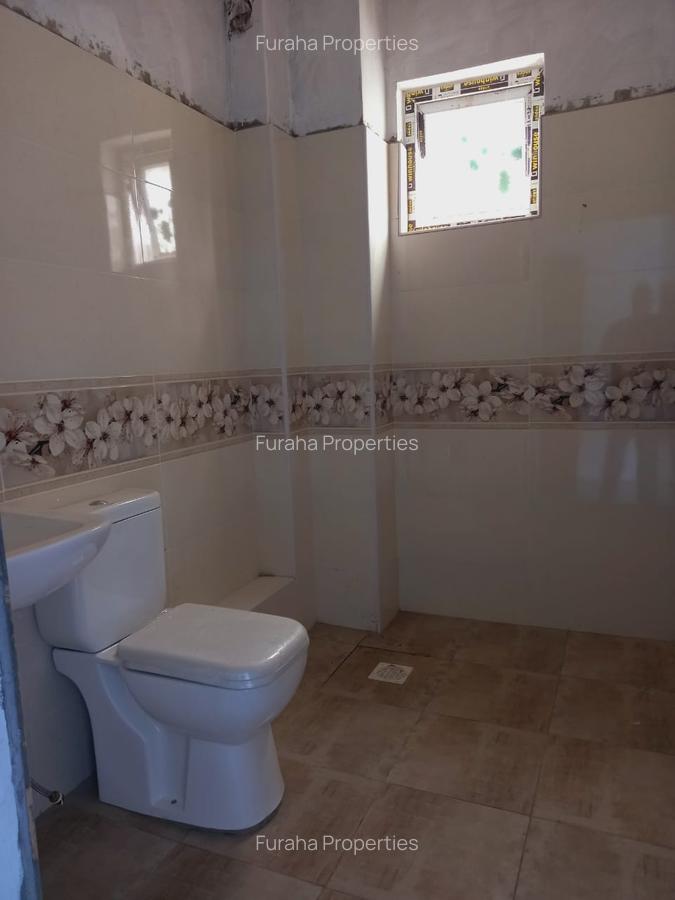 2 Bed Apartment with En Suite in Nyali Area - 6