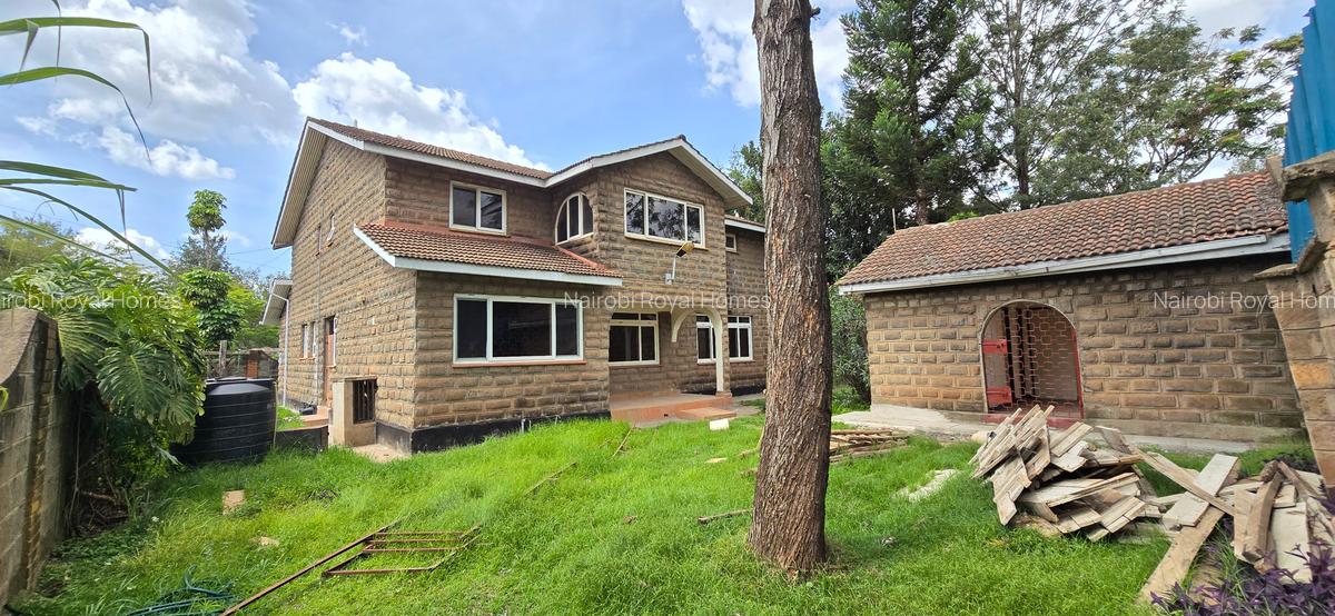 5 Bed Townhouse with En Suite at Lavington Green - 7