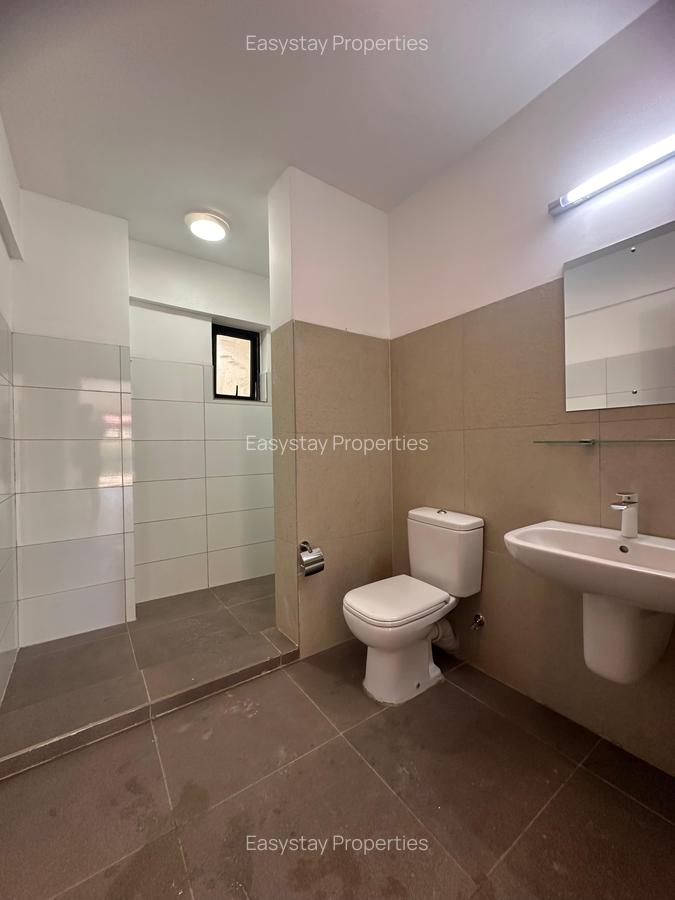 2 Bed Apartment with En Suite in Riverside - 8