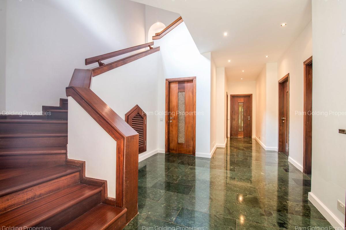 4 Bed House with En Suite in Kitisuru - 4