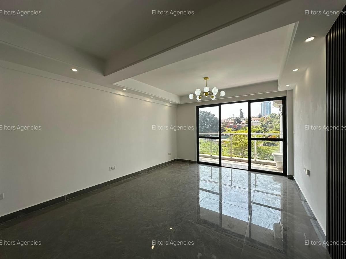 2 Bed Apartment with En Suite at Riverside Drive - 6