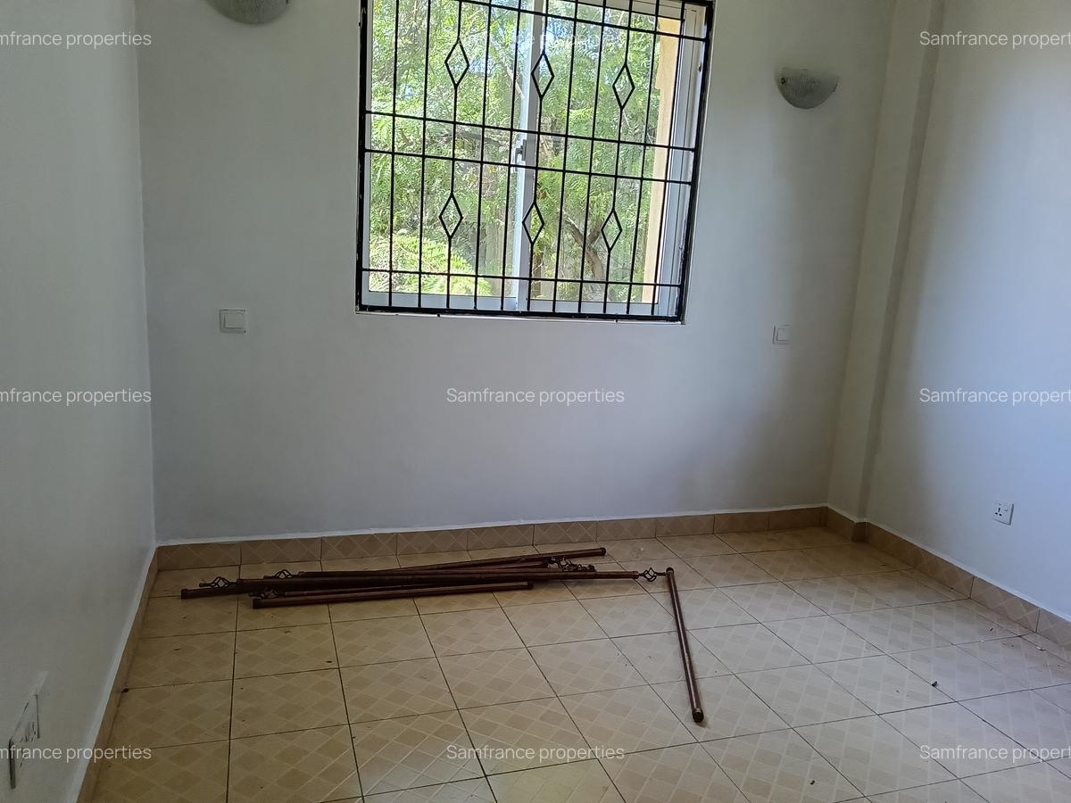 Serviced 1 Bed Apartment with En Suite at Bamburi - 9
