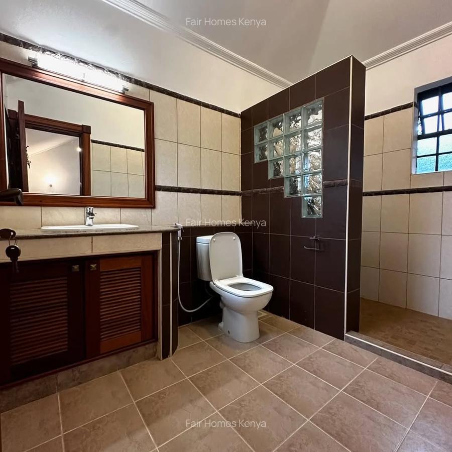 4 Bed Townhouse with En Suite at Peponi Road - 7