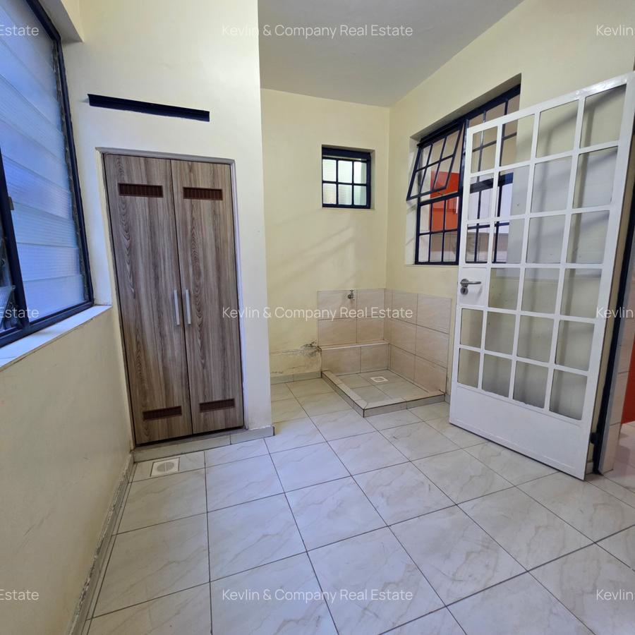 3 Bed Apartment with En Suite in Lavington - 10