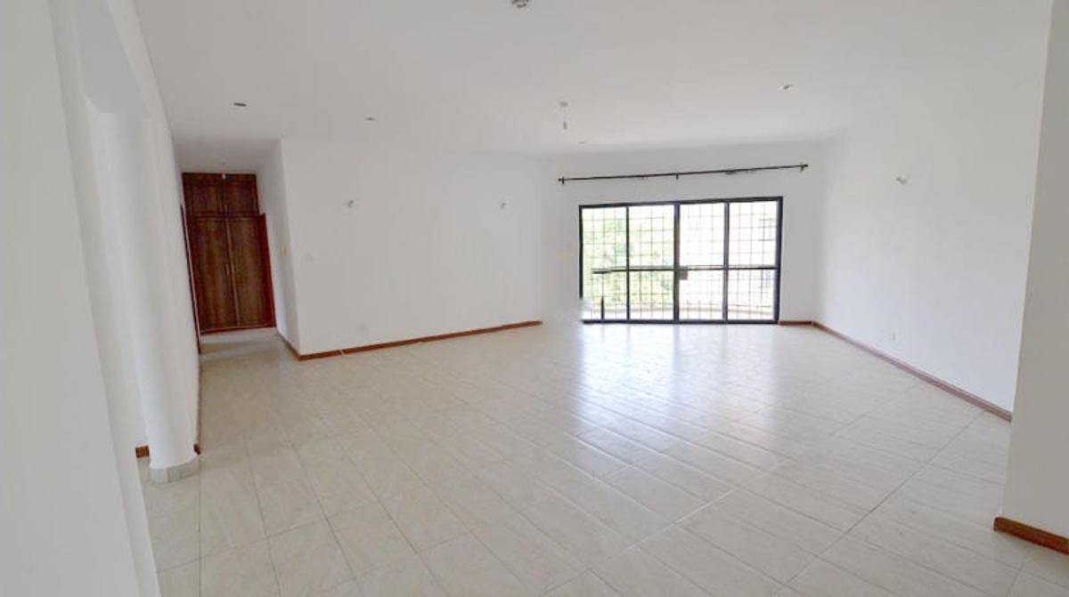 3 Bed Apartment with En Suite at Riverside Drive - 8