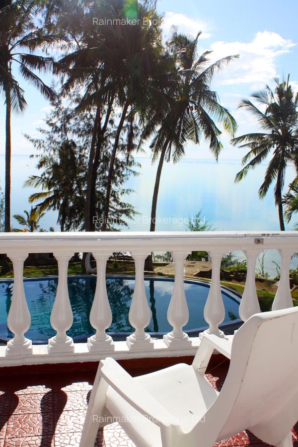 4 Bed Villa with Swimming Pool in Likoni - 3