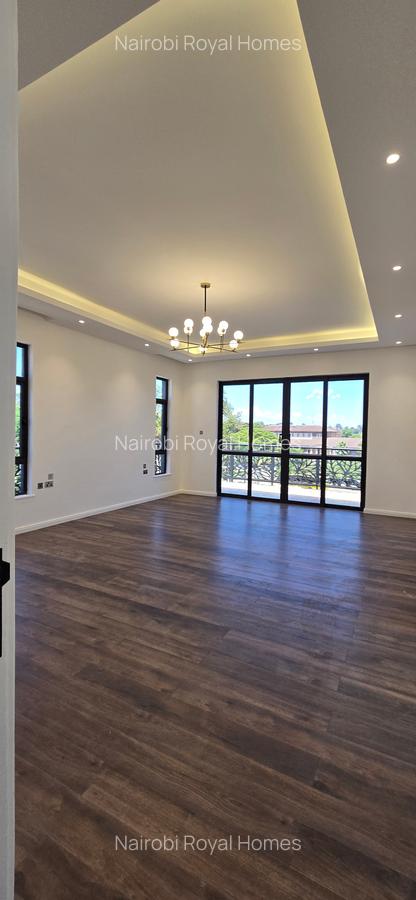 5 Bed Townhouse with En Suite at Convent Drive - 6