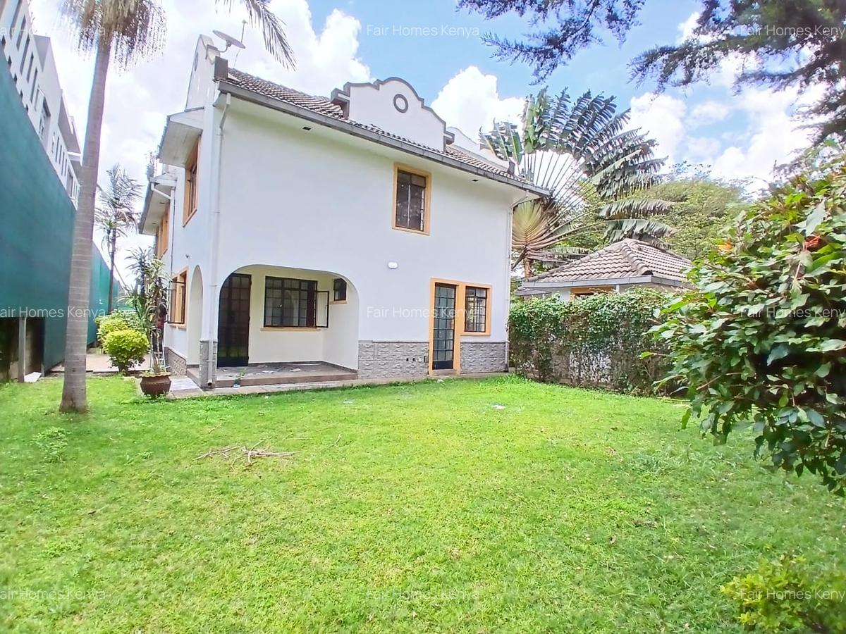 4 Bed Townhouse with En Suite at Lavington Green - 4