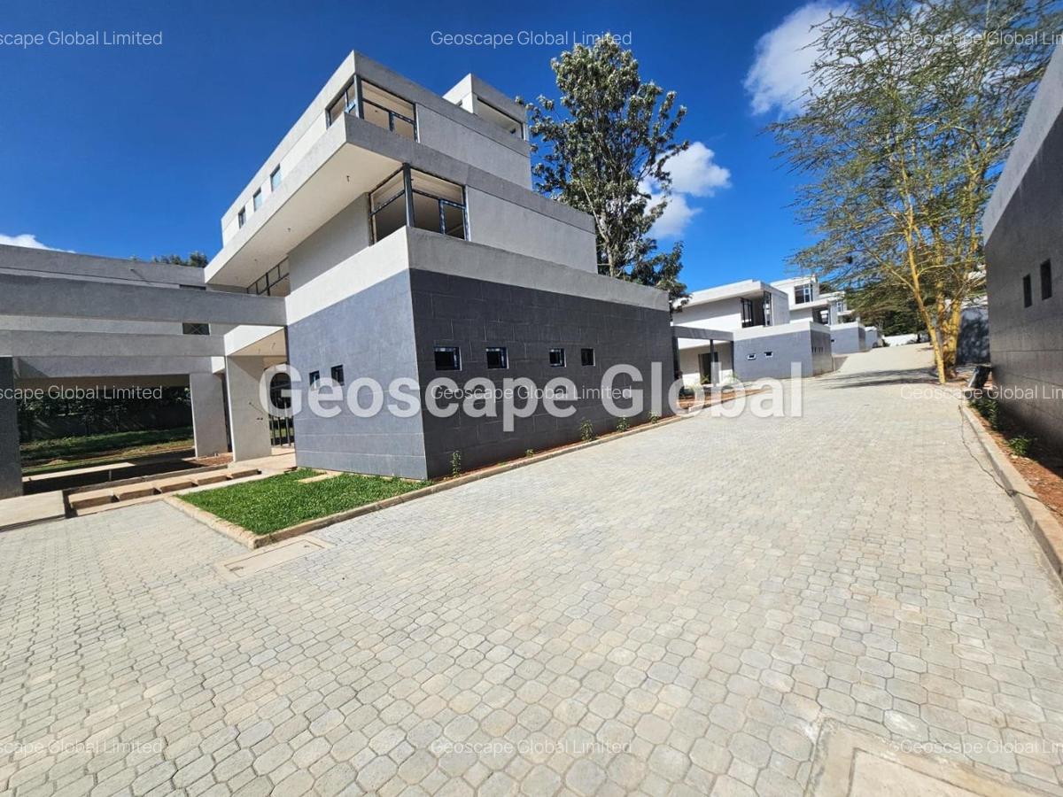 5 Bed House with En Suite in Karen - 2