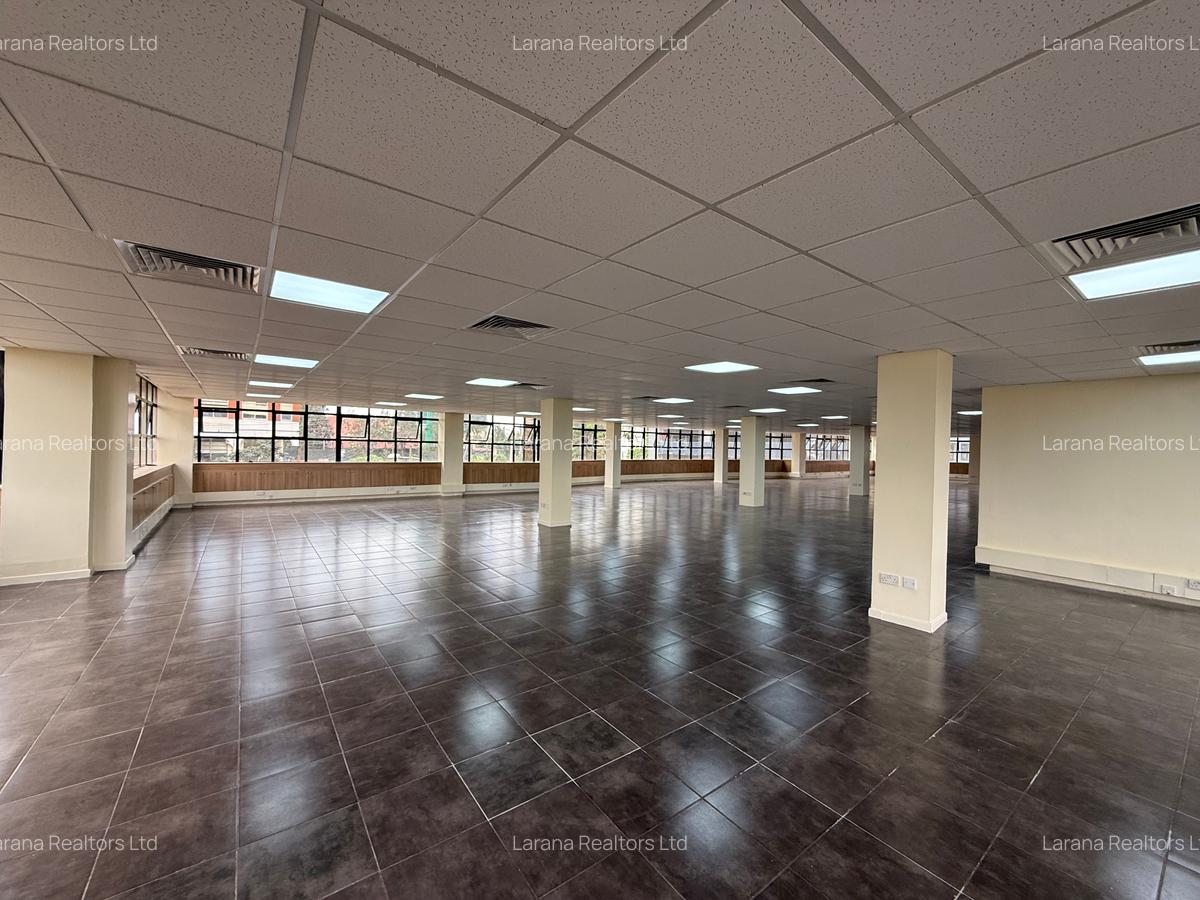 3,500 ft² Office with Backup Generator at Lantana Rd - 4