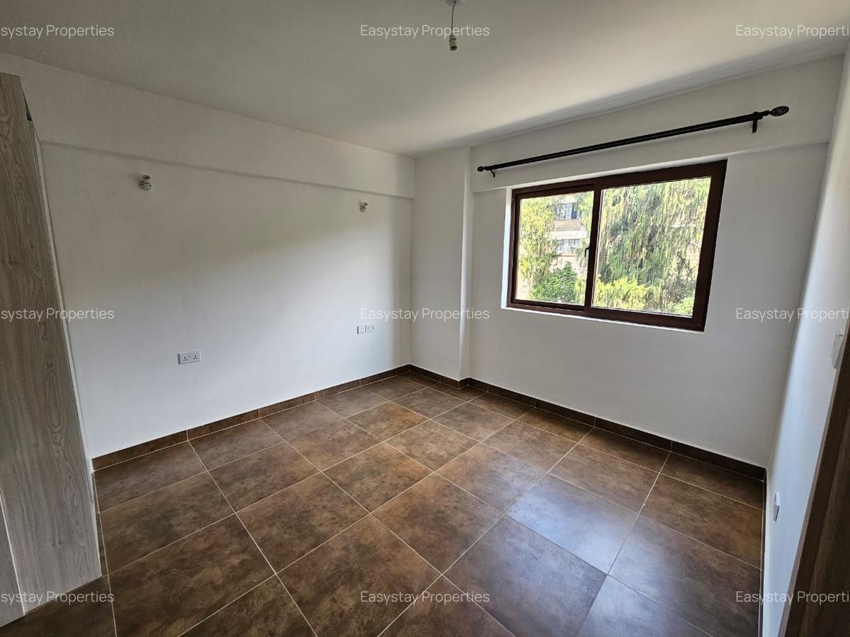 3 Bed Apartment with Swimming Pool at School Lane - 9