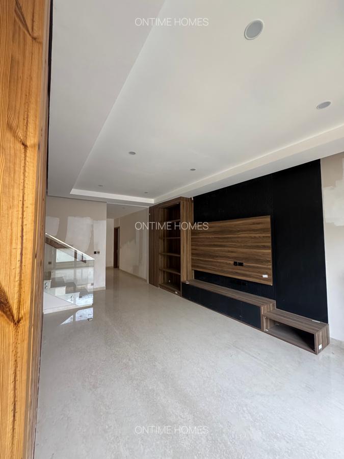 4 Bed Villa with En Suite at Westlands - 10