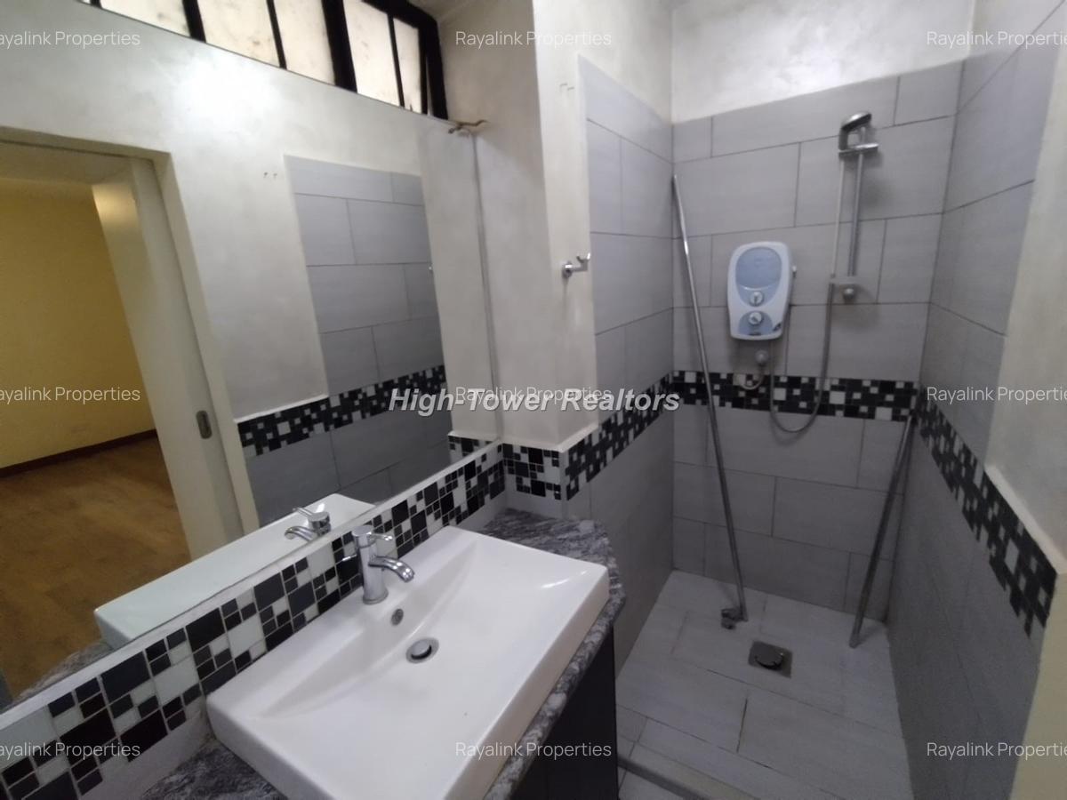 3 Bed House with En Suite at Marula - 17