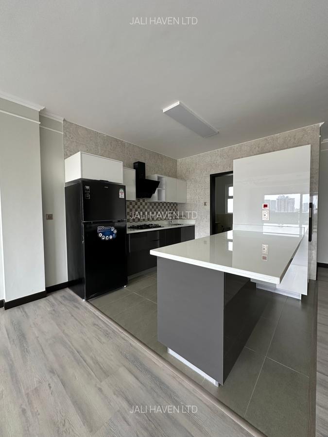 2 Bed Apartment with En Suite in Riverside - 7