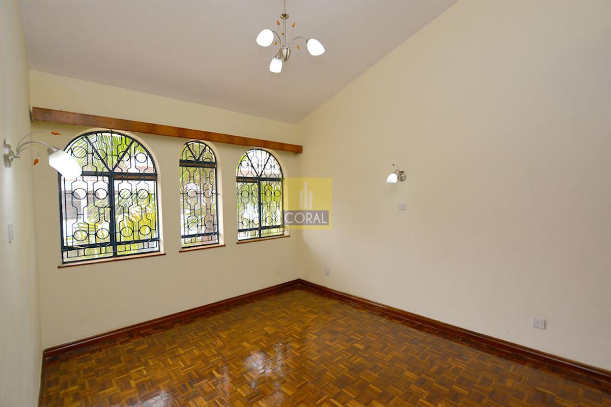 5 Bed Villa in Rhapta Road - 10