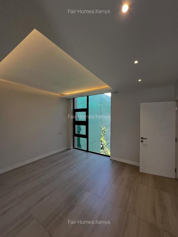 4 Bed Townhouse with En Suite at Chalbi Drive - 7