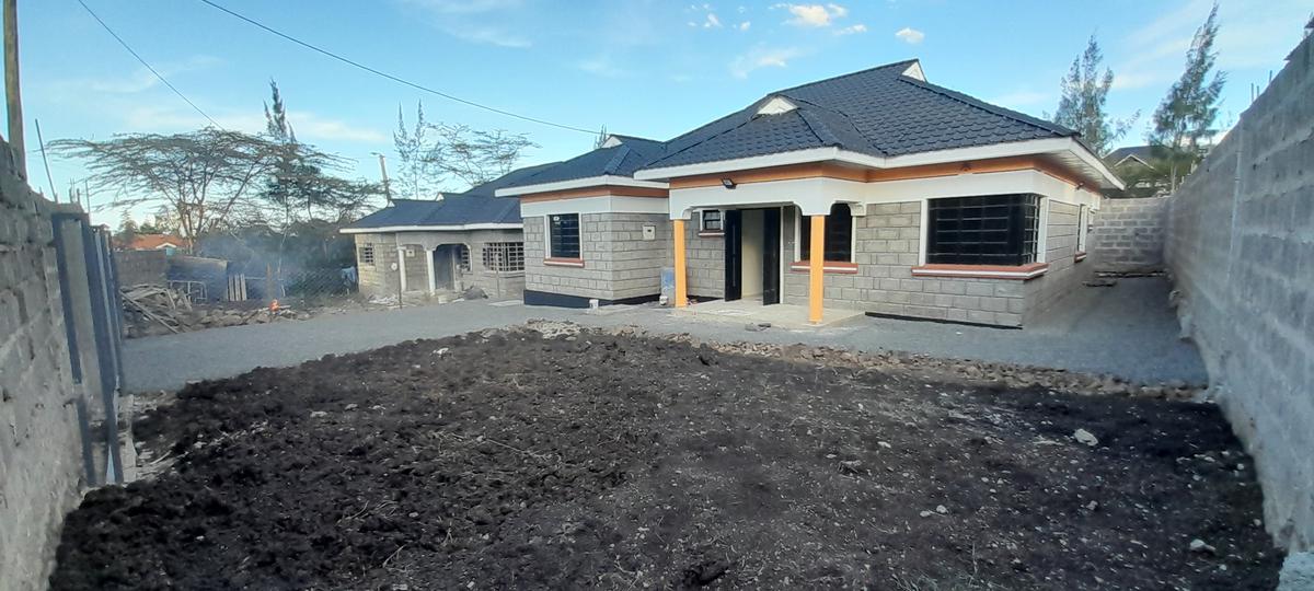 3 Bed House with En Suite at Rimpa - 1