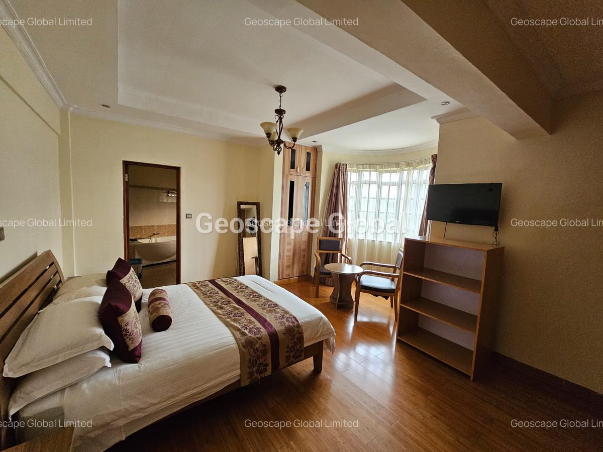 2 Bed Apartment with En Suite in Nyari - 7