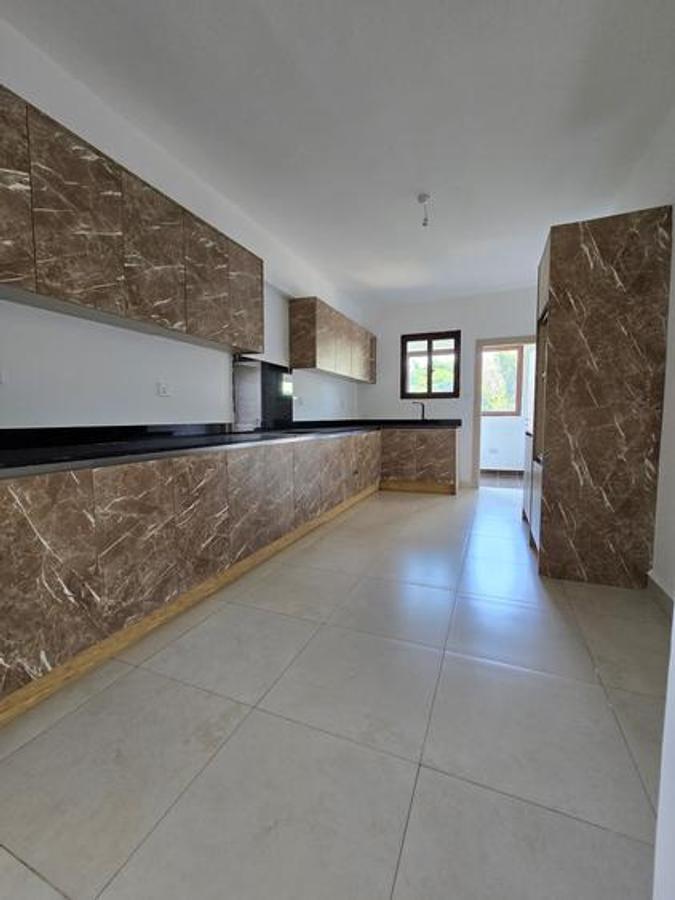 3 Bed Apartment with En Suite in Westlands Area - 9