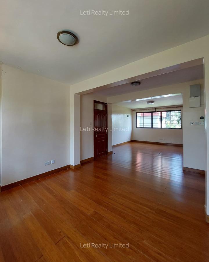 5 Bed Townhouse with En Suite in Lavington - 10