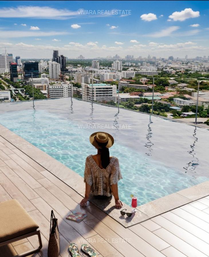 1 Bed Apartment with Swimming Pool at School Lane - 17