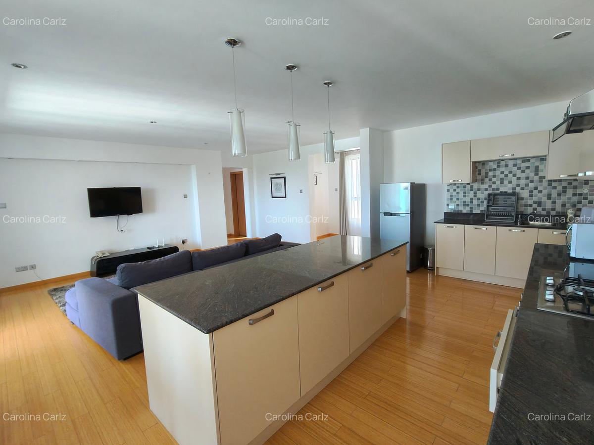 Serviced 2 Bed Apartment with En Suite at Brookside Drive - 6