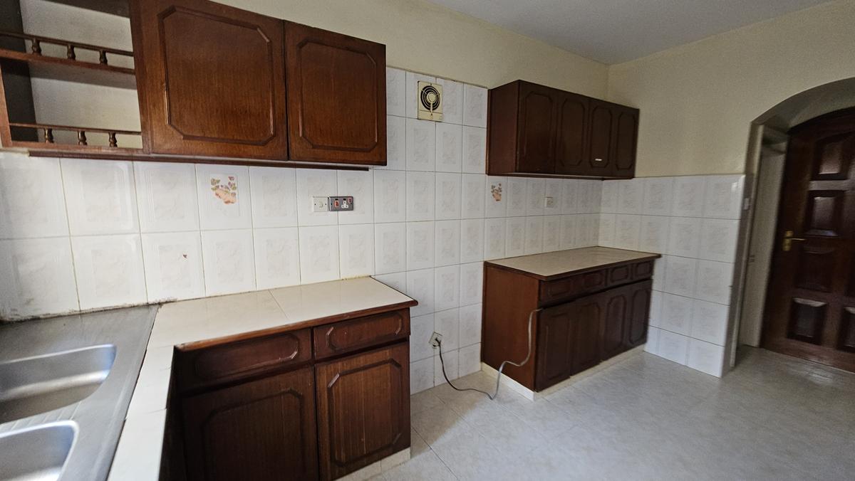 4 Bed Townhouse with En Suite in Kileleshwa - 6