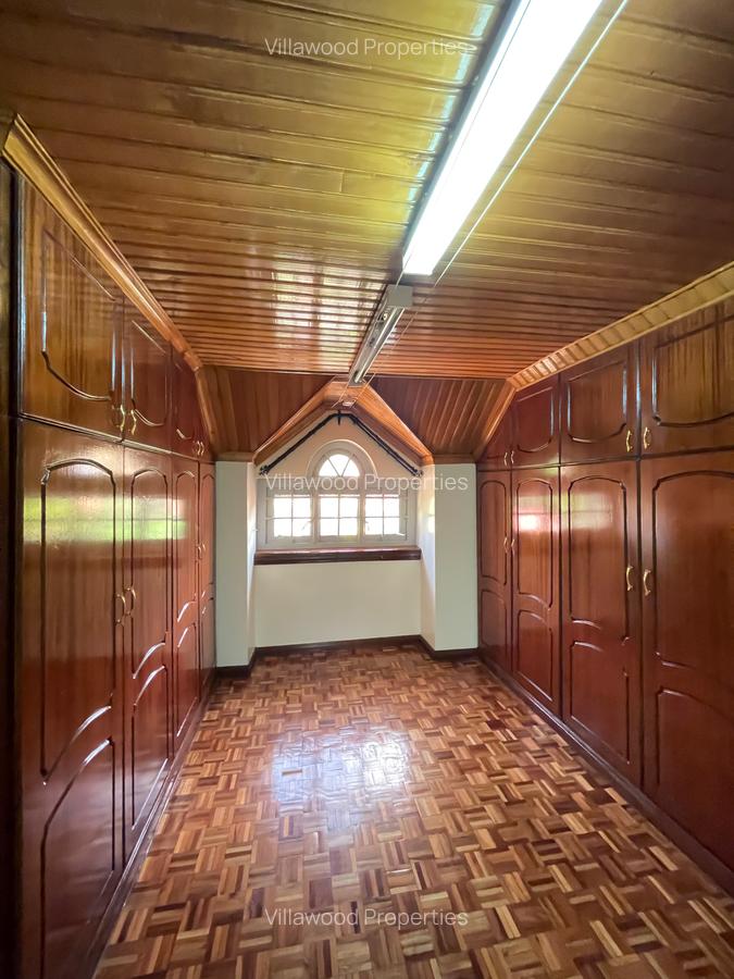 7 Bed Villa with En Suite in Runda - 16