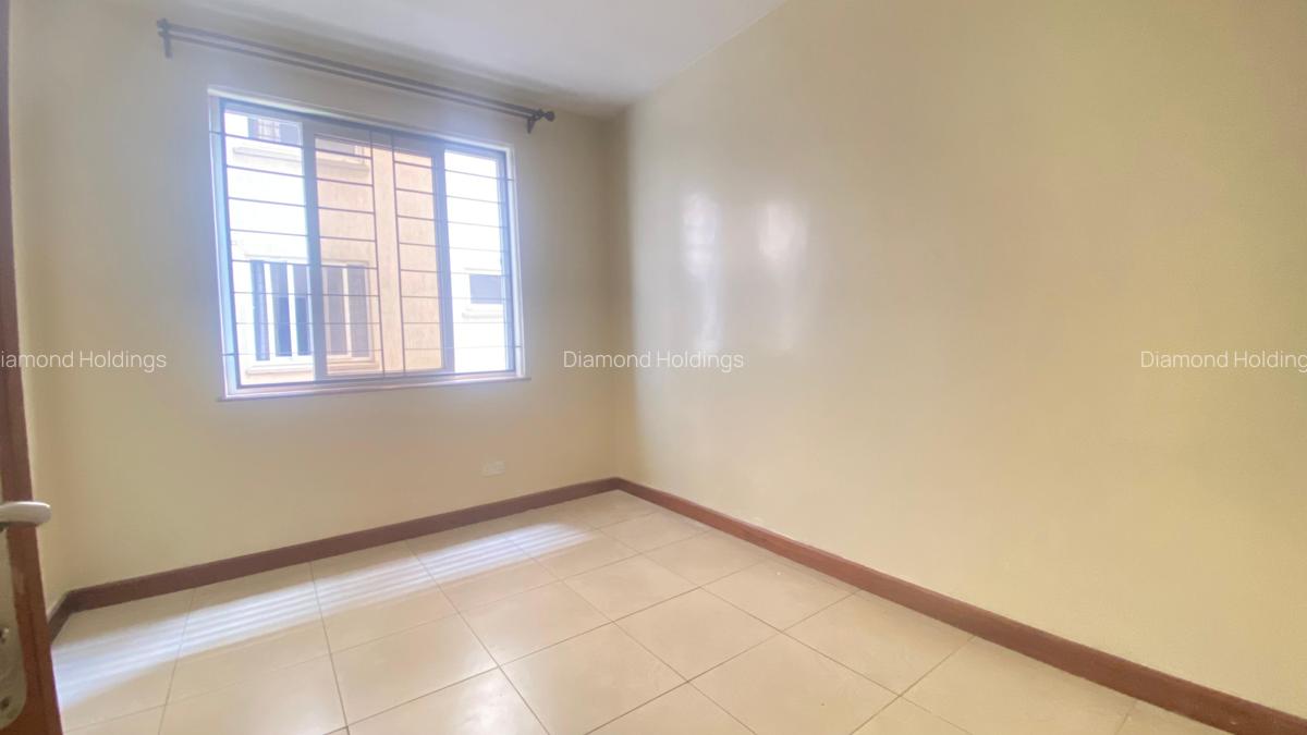 4 Bed Apartment with En Suite at Parklands - 4