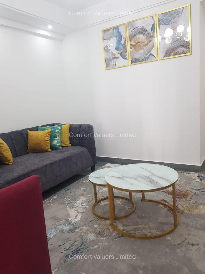 Serviced 1 Bed Apartment with En Suite at Riverside Drive - 10