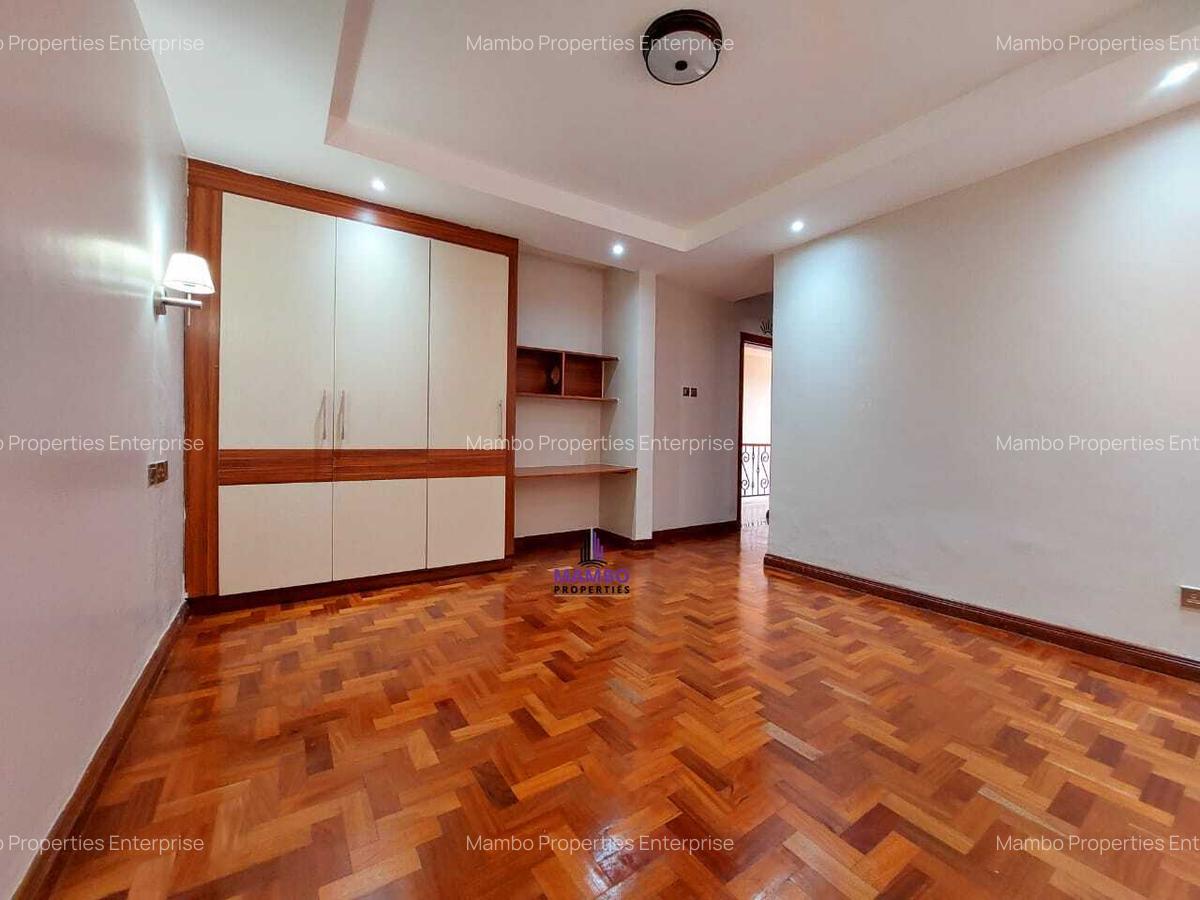 3 Bed Apartment with En Suite at Riverside Drive - 7
