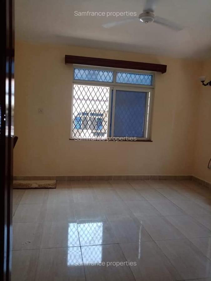 4 Bed Townhouse with En Suite at Baobab Road - 13