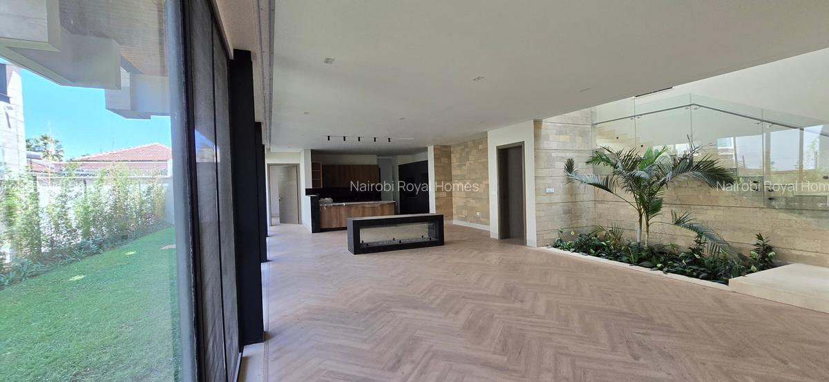 5 Bed Townhouse with En Suite at Kyuna Grovelia Grove - 9